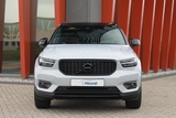 Minituur van Volvo XC40 T5 Recharge R-Design | Parkeercamera | Stoelverwarming | Keyless | Glossy Black | 19 Inch