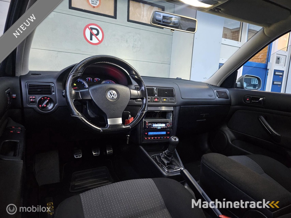 Volkswagen Golf 1.6-16V FSI Ocean 2e Eigenaar Xenon New APK Cruise Control NAP