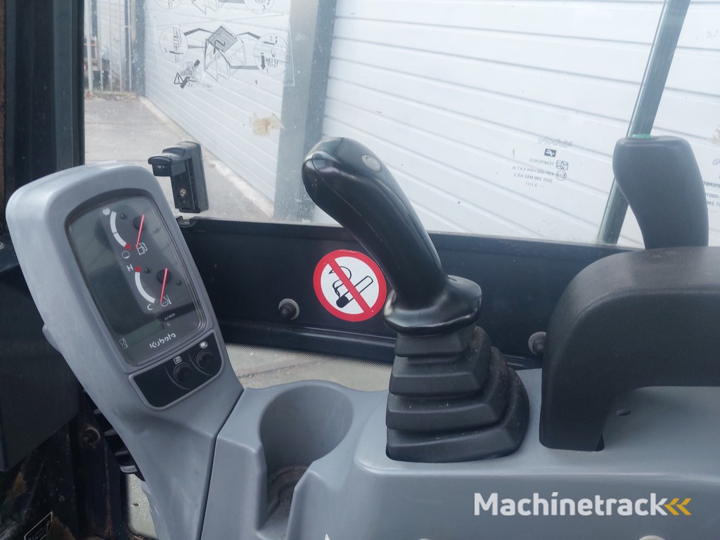 Kubota minigraver met hydro snelwissel