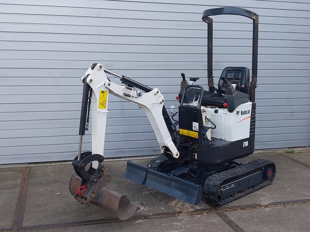 Bobcat E10 minikraan1