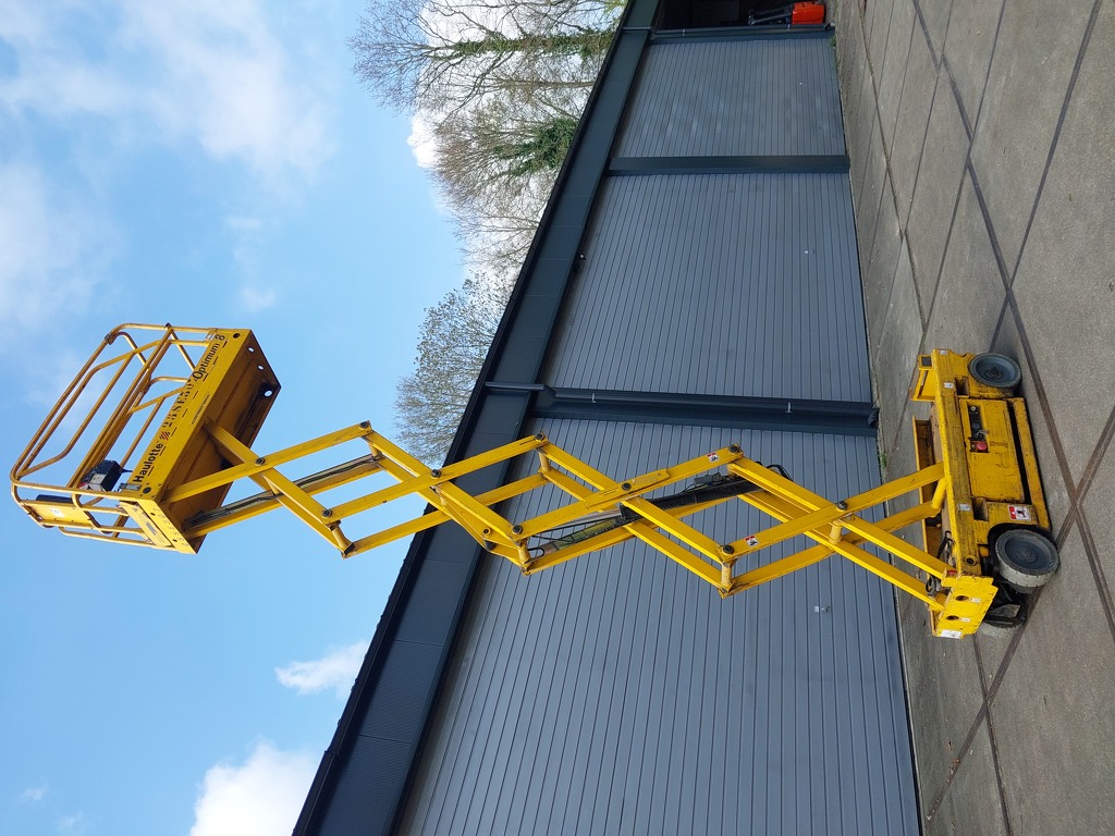 Haulotte hoogwerker nieuwe accu’s!!1