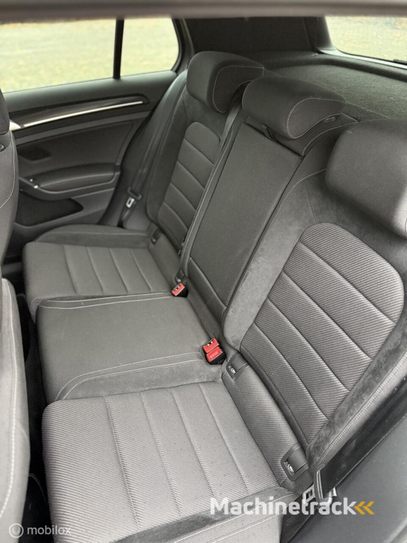 Volkswagen Golf 2.0 TSI 4Motion R | Pano | Maxton | Remus | DCC| Dynaudio